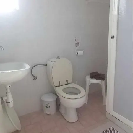 Konukevi Bicorna - Chania 3*